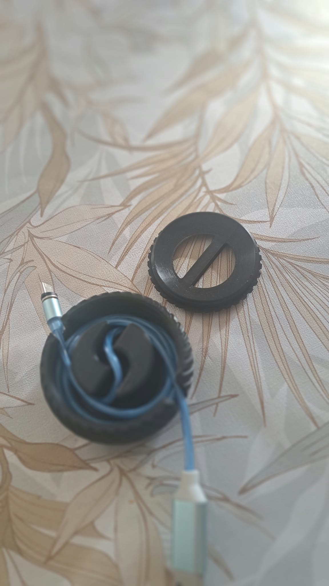 letöltés (1) USB Tartó